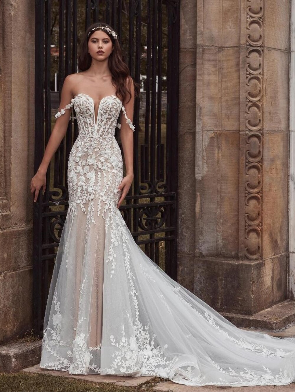 Calla Blanche "Lilia" Wedding Dress – Size 6 – Professionally Cleaned – Ready to